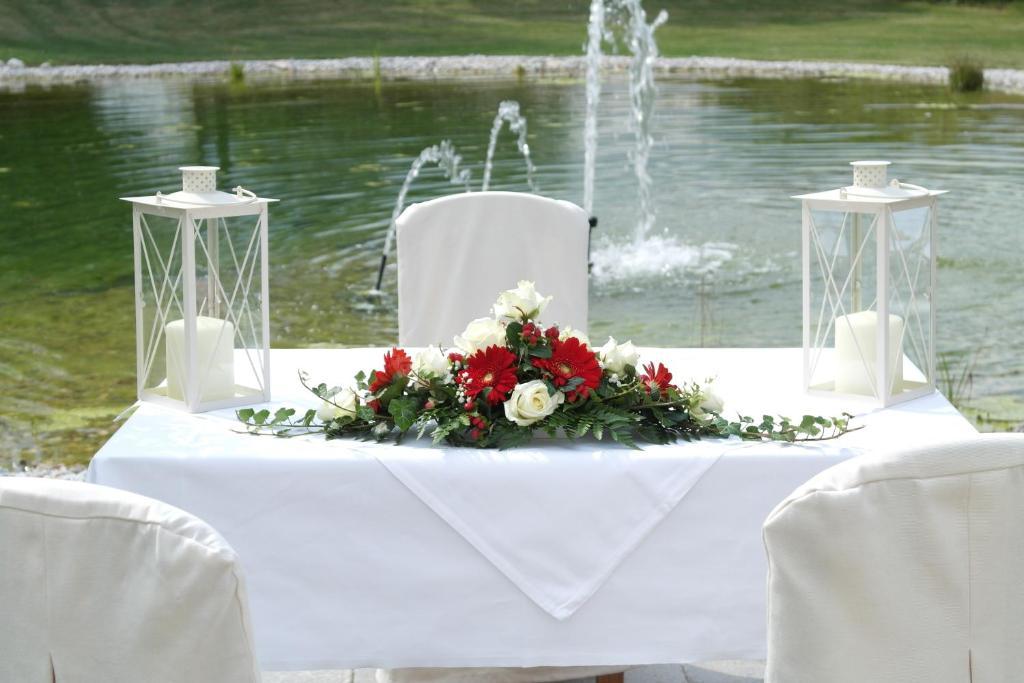 Lanzenkirchen Grandhotel Niederoesterreichischer Hof מראה חיצוני תמונה