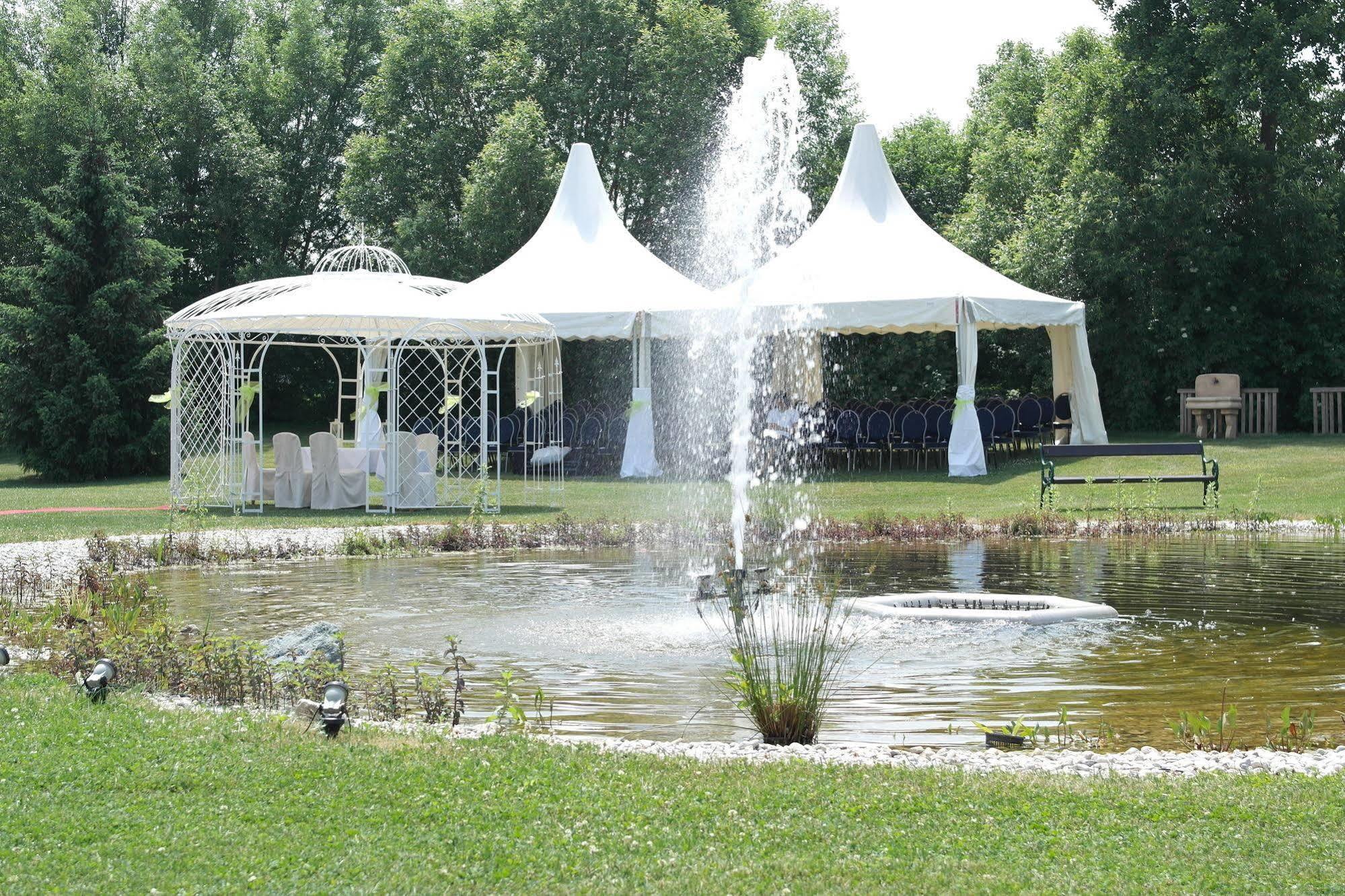 Lanzenkirchen Grandhotel Niederoesterreichischer Hof מראה חיצוני תמונה